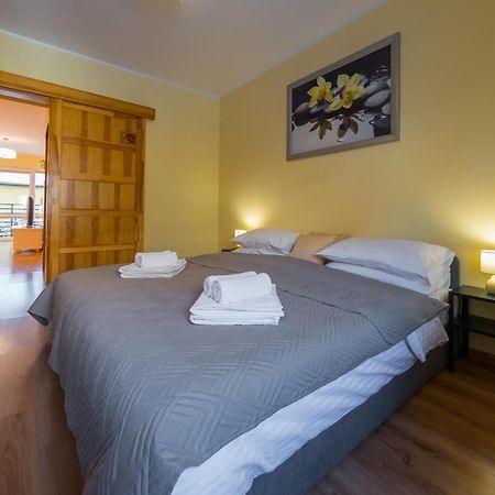 Komfortowy Apartament W Centrum Ustronia Exteriér fotografie