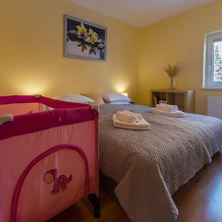 Komfortowy Apartament W Centrum Ustronia Exteriér fotografie